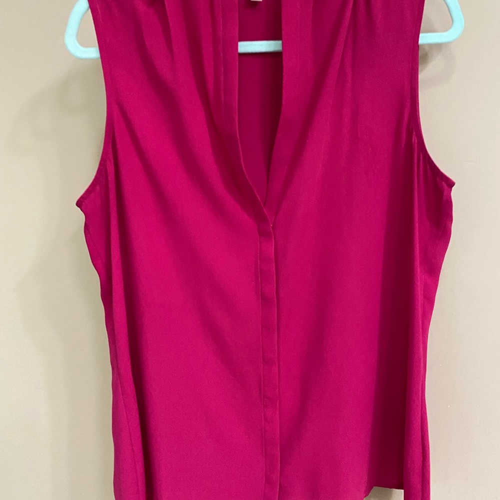 Banana Republic Dark pink sleeveless blouse